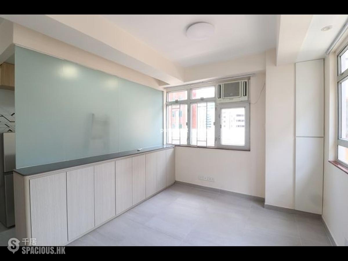 Wan Chai - Everwin Mansion 01