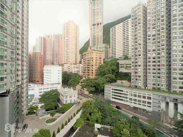Mid Levels West - Bonham Court 01