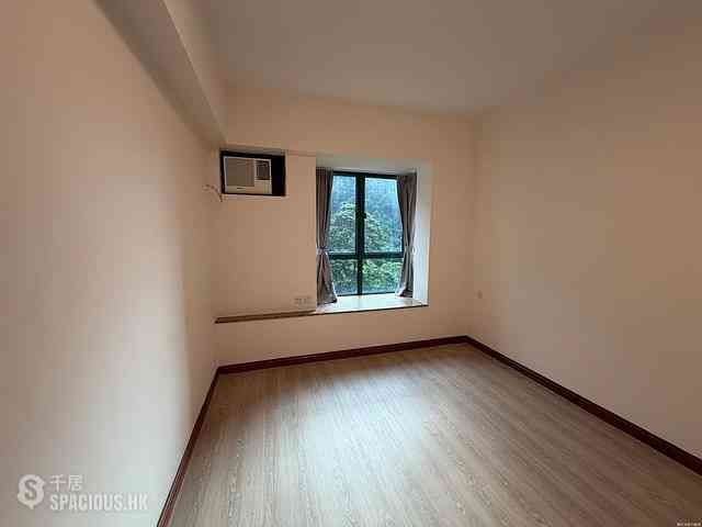 Mid Levels Central - Hillsborough Court 03