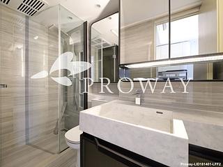 Mid Levels Central - Townplace Soho 06
