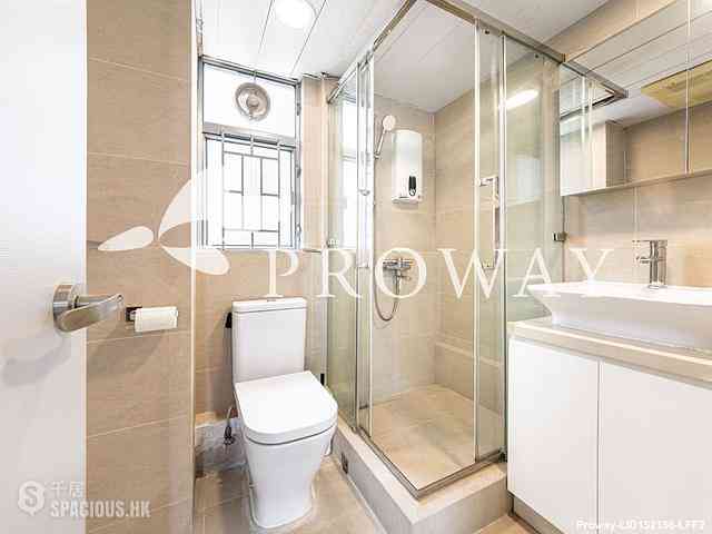 Mid Levels West - Bonham Court 08