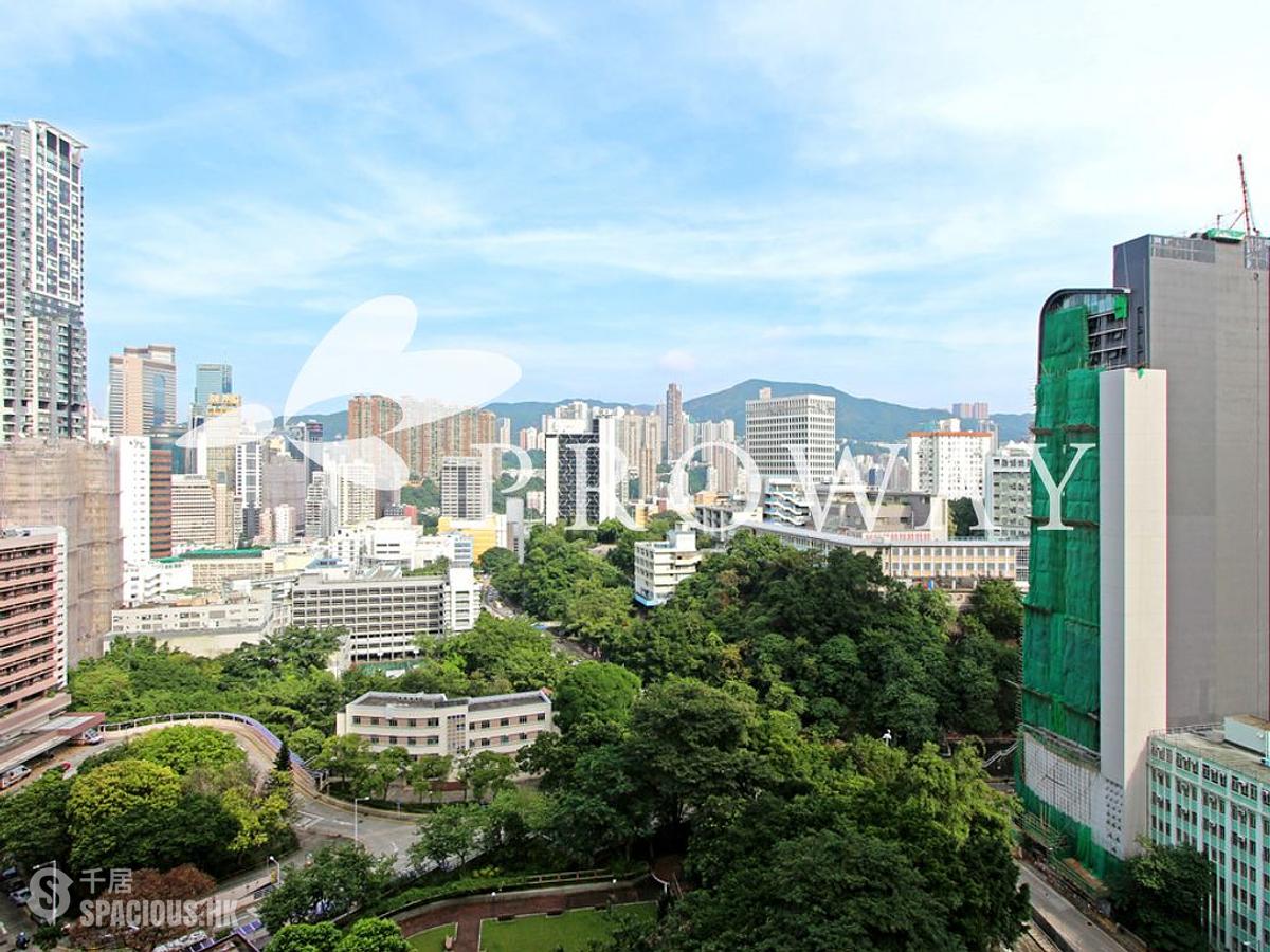Wan Chai - The Zenith 01