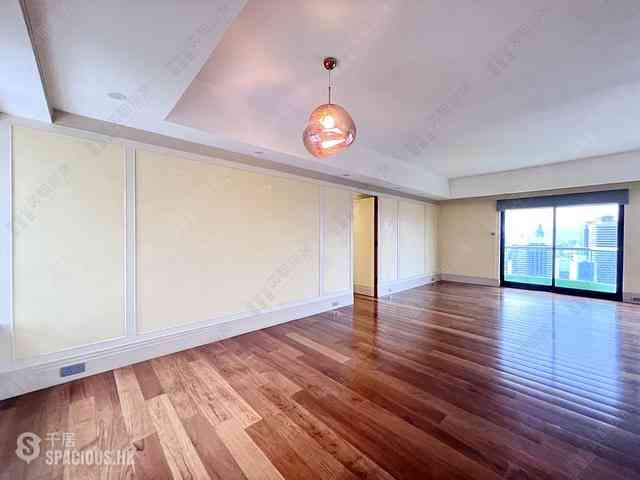 Mid Levels East - Bowen Place 19