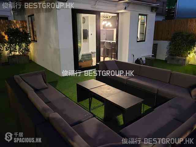 Sai Ying Pun - Wah Lee Building 01