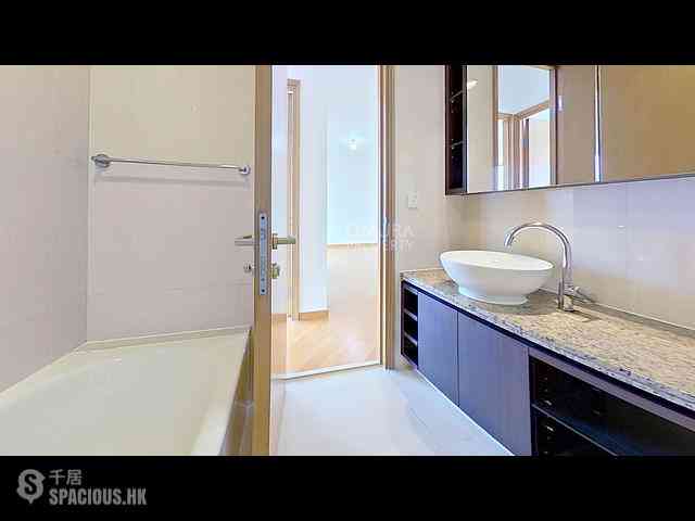 Wan Chai - The Zenith 16