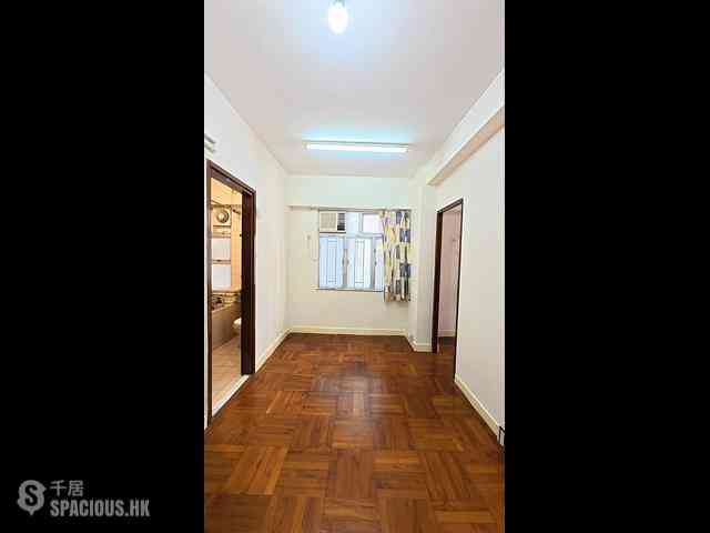Causeway Bay - Hoi Hing Building 04