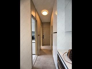 Sai Ying Pun - The Queens 19