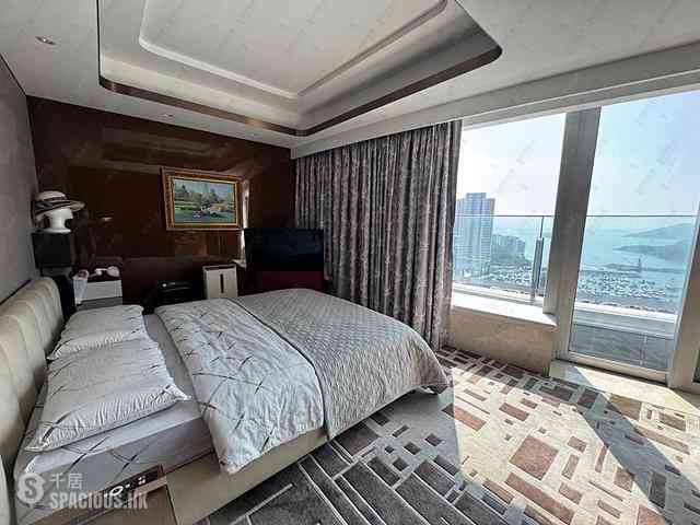 Wong Chuk Hang - Marinella Block 3 03