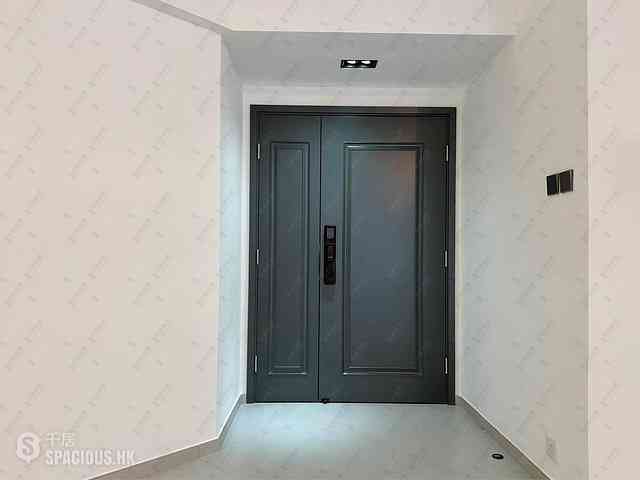 Mid Levels Central - Tregunter Tower 3 03