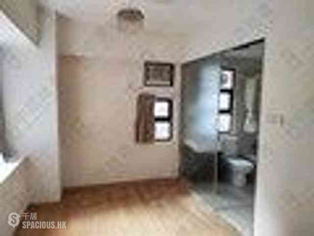 Mid Levels Central - Robinson Heights Block 1 02