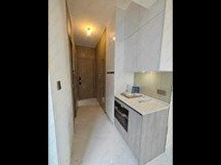 Sai Ying Pun - The Queens 10