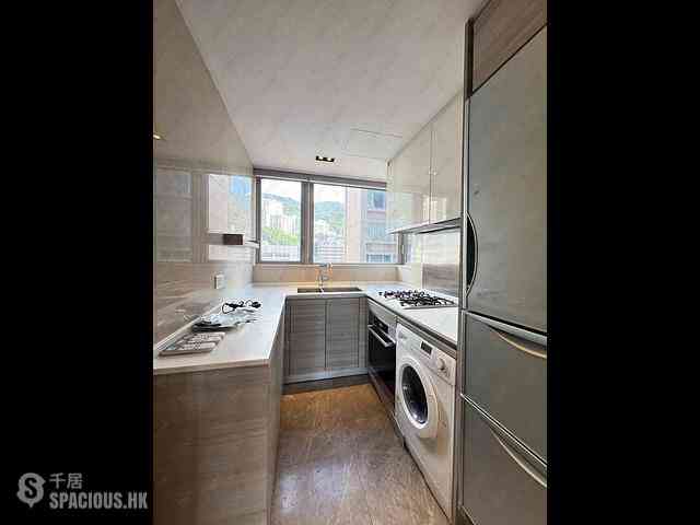 Sai Ying Pun - The Summa Block 2 16