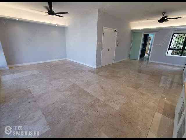 Mid Levels East - Bowen Place 04