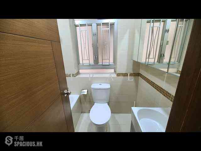 North Point - 461-463, King's Road 09