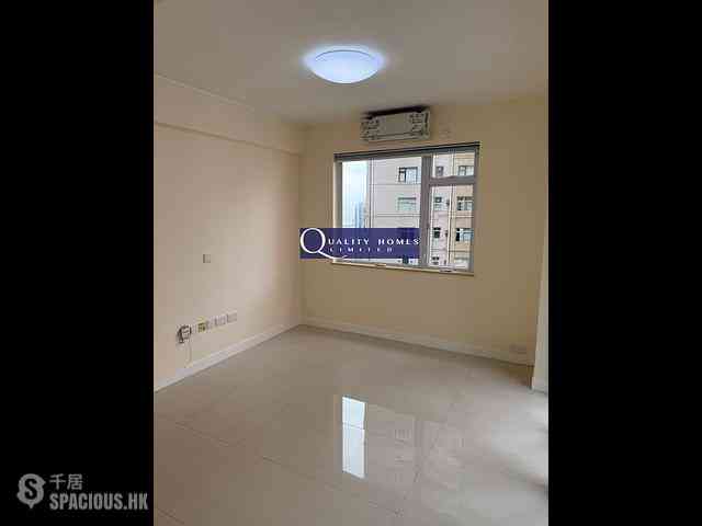 Mid Levels West - Wah Sen Court 04