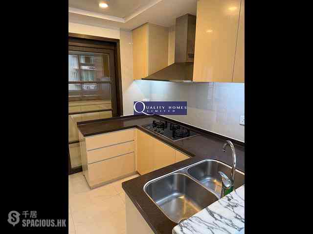 Mid Levels West - Wah Sen Court 16