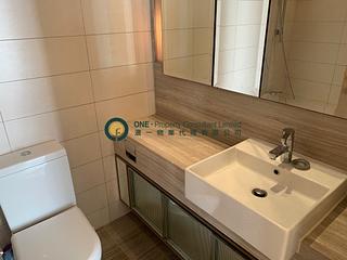 Sai Ying Pun - Island Crest 04