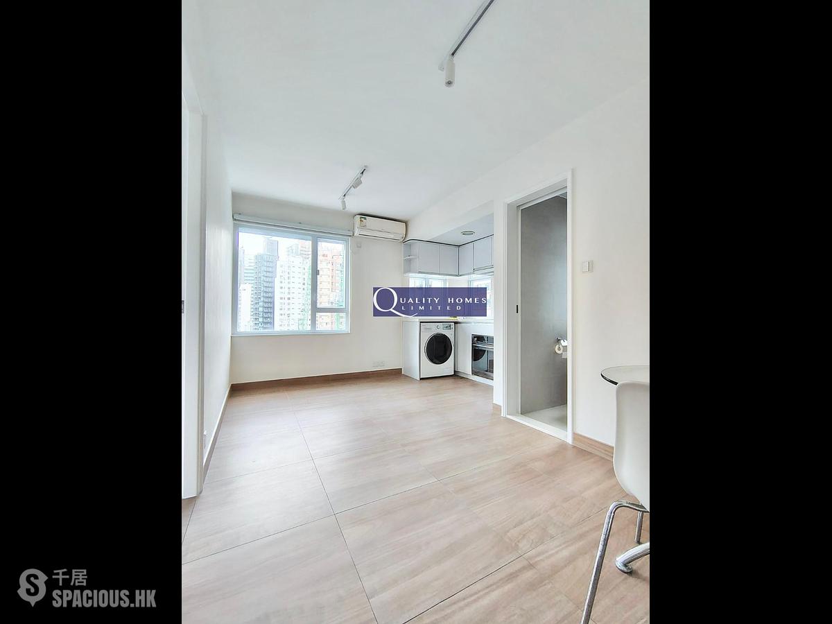 Soho - Ying Pont Building 01