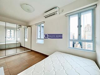 Soho - Ying Pont Building 04