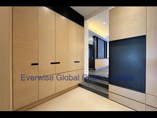 Happy Valley - Sanitarian Apartments 15