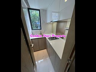 Sai Ying Pun - The Queens 06