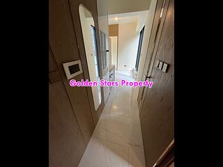 Sai Ying Pun - The Queens 10