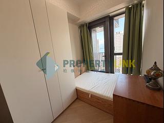 Shek Tong Tsui - Novum West 16