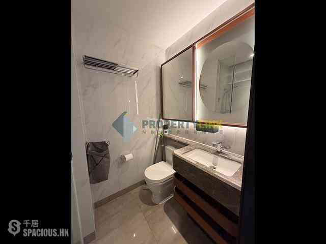 Shek Tong Tsui - Novum West 15