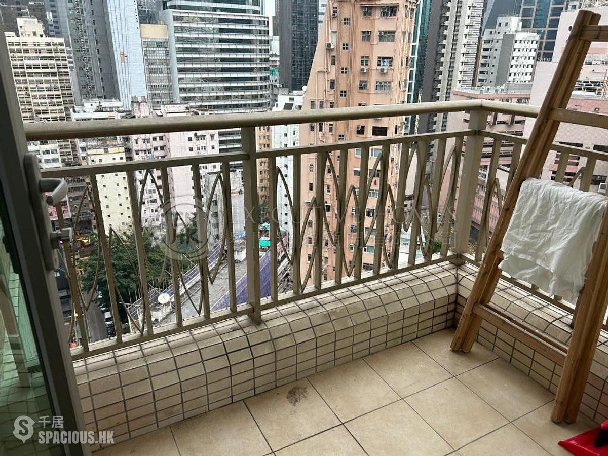 Wan Chai - The Zenith 01