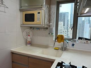 Wan Chai - The Zenith 08