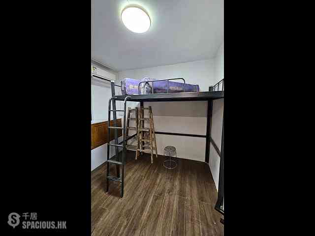 Wan Chai - Kei Wa Building 03