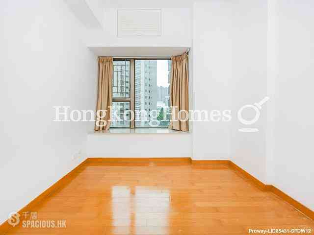 Wan Chai - The Zenith 05