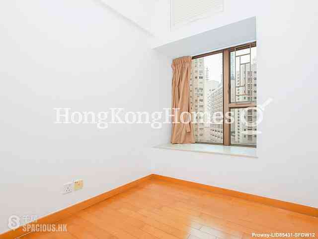 Wan Chai - The Zenith 08
