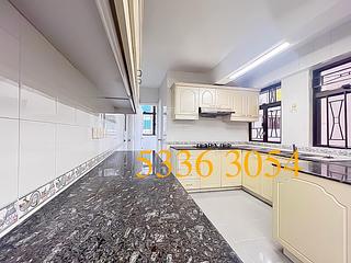 Mid Levels Central - Right Mansion 13