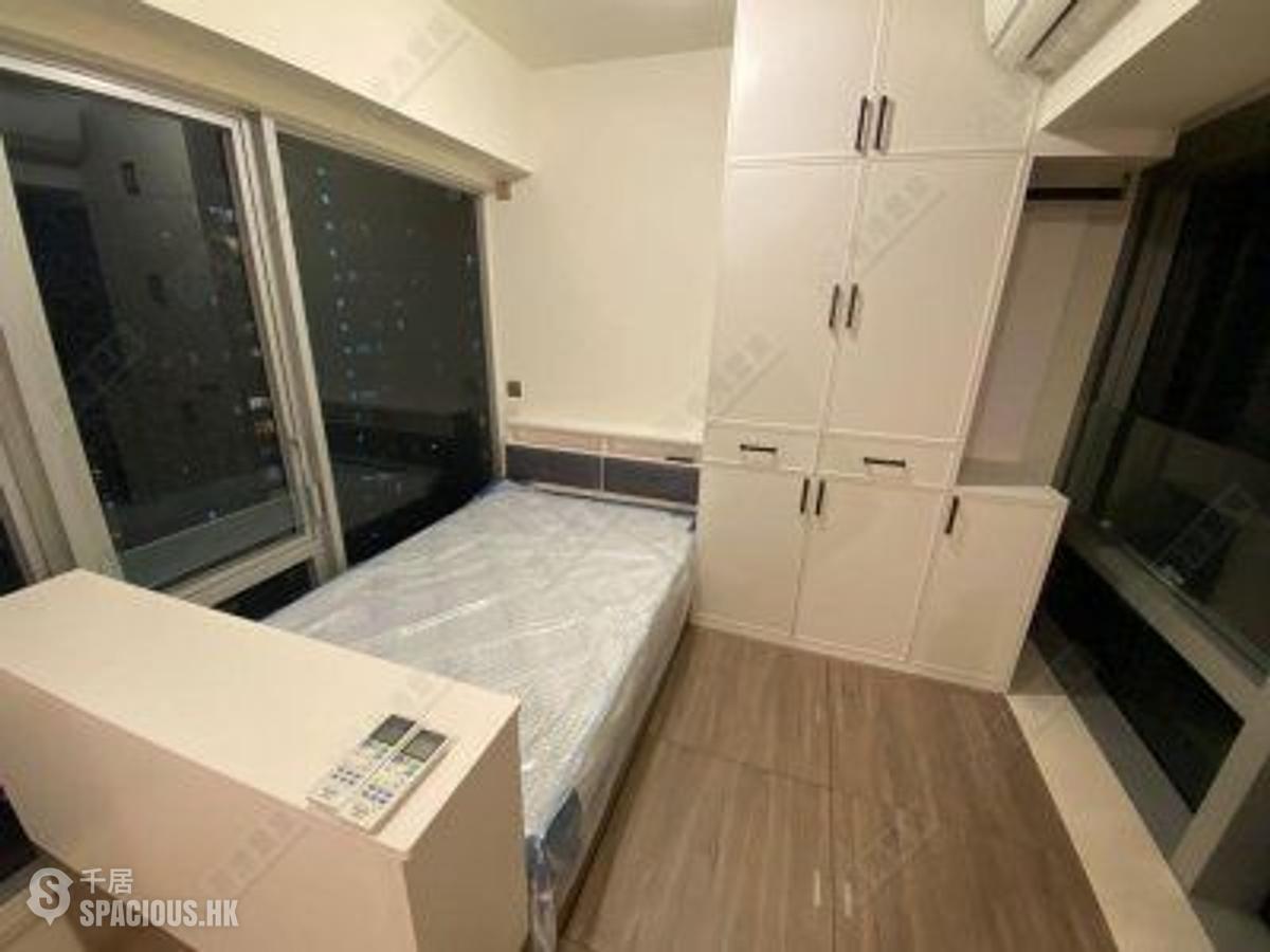 Sai Ying Pun - 63, Pokfulam 01