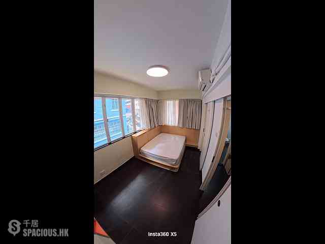 Wan Chai - Fu Lok Building 06