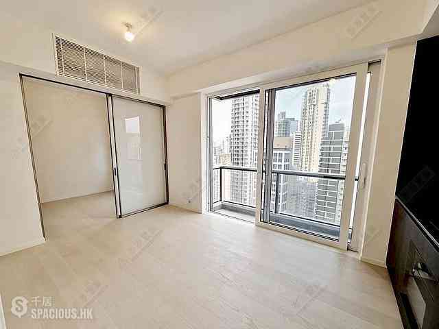 Wan Chai - 33 Kennedy Road 01