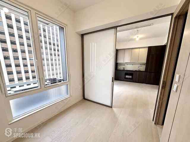 Wan Chai - 33 Kennedy Road 04
