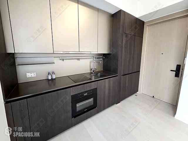 Wan Chai - 33 Kennedy Road 05