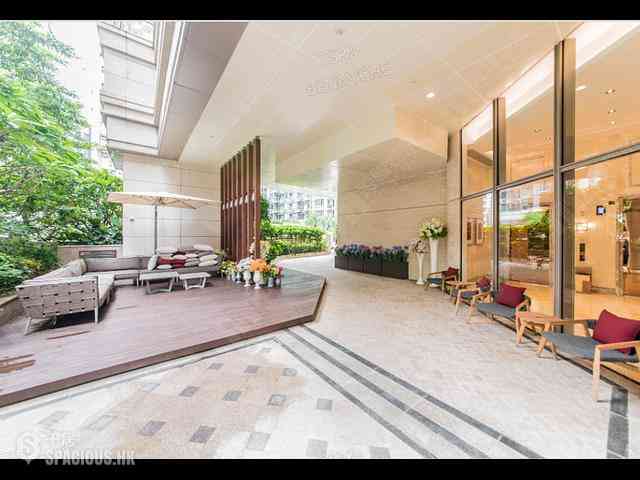 Wan Chai - The Avenue Phase 2 Block 3 02