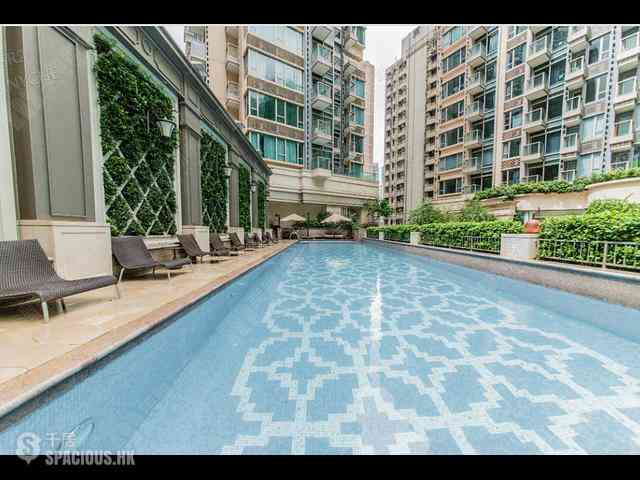 Wan Chai - The Avenue Phase 2 Block 3 03
