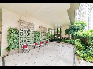 Wan Chai - The Avenue Phase 2 Block 3 04