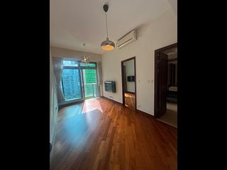 Wan Chai - The Avenue Phase 2 Block 3 08