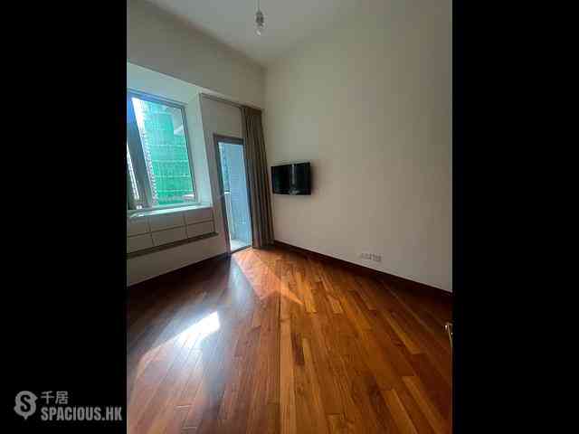 Wan Chai - The Avenue Phase 2 Block 3 12