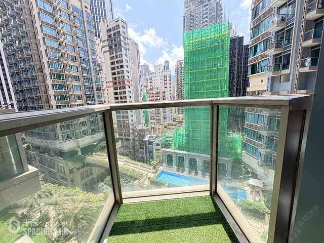 Wan Chai - The Avenue 11