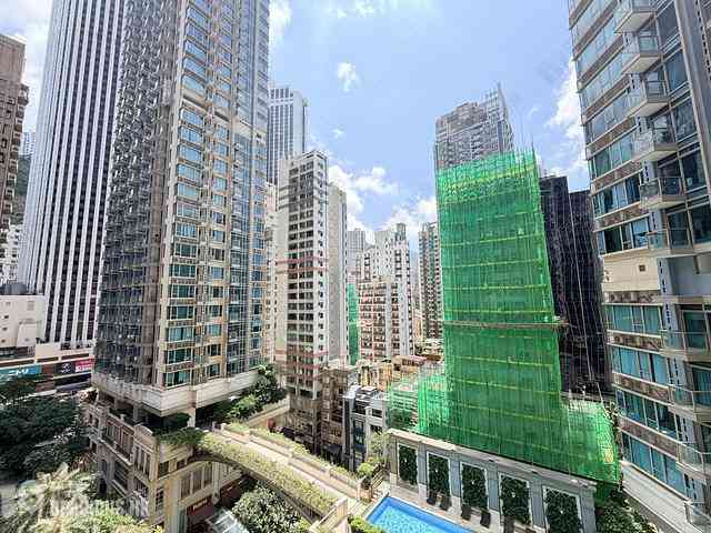 Wan Chai - The Avenue 10