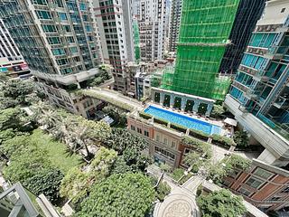 Wan Chai - The Avenue 04