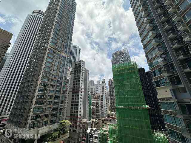 Wan Chai - The Avenue 05