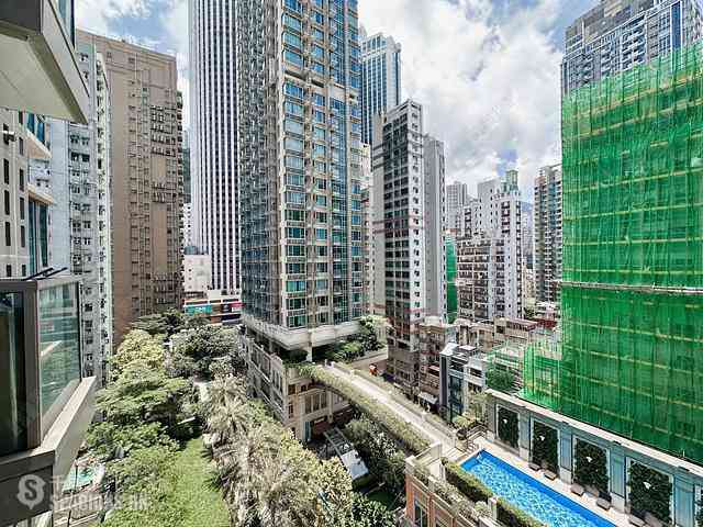 Wan Chai - The Avenue 06
