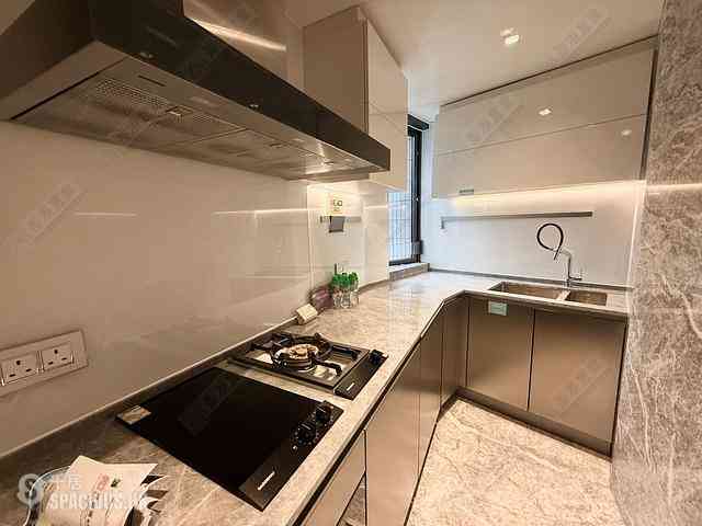 Wong Chuk Hang - The Southside Phase 3C Blue Coast II Tower 5 06